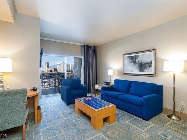 Building Photo - 211 E Flamingo Rd