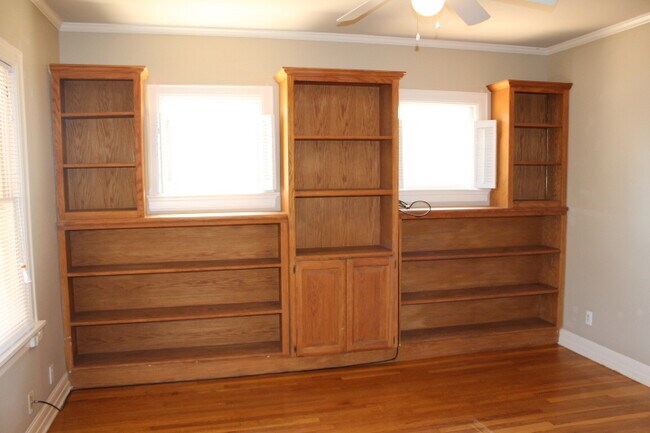 Building Photo - 2615 22nd St