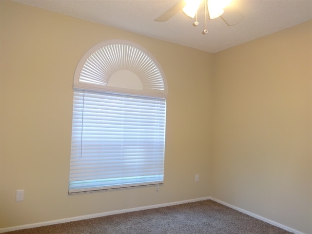 Building Photo - 96 Knights Hollow Dr