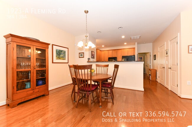 Building Photo - 1923 Fleming Rd