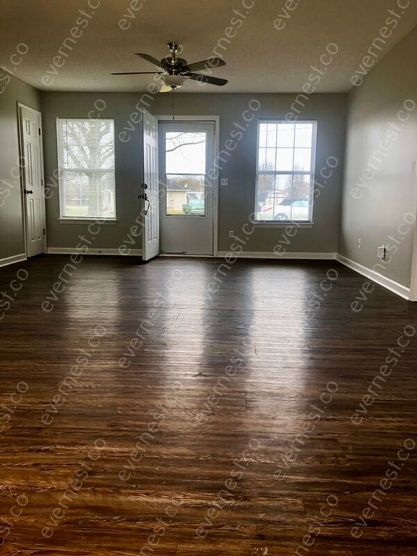 Building Photo - 7614 Greenway Dr