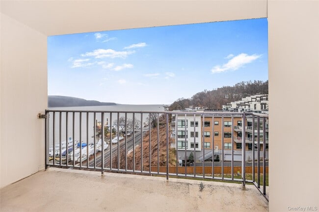 Building Photo - 1155 Warburton Ave