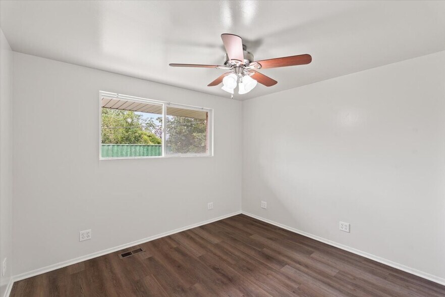 Building Photo - 775 1st St
