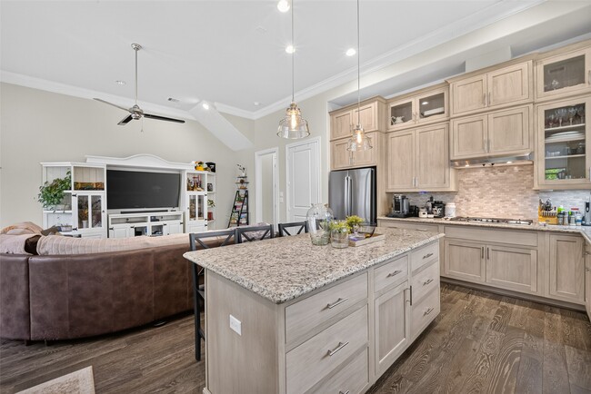 Building Photo - 2703 Kinsley Oaks Dr