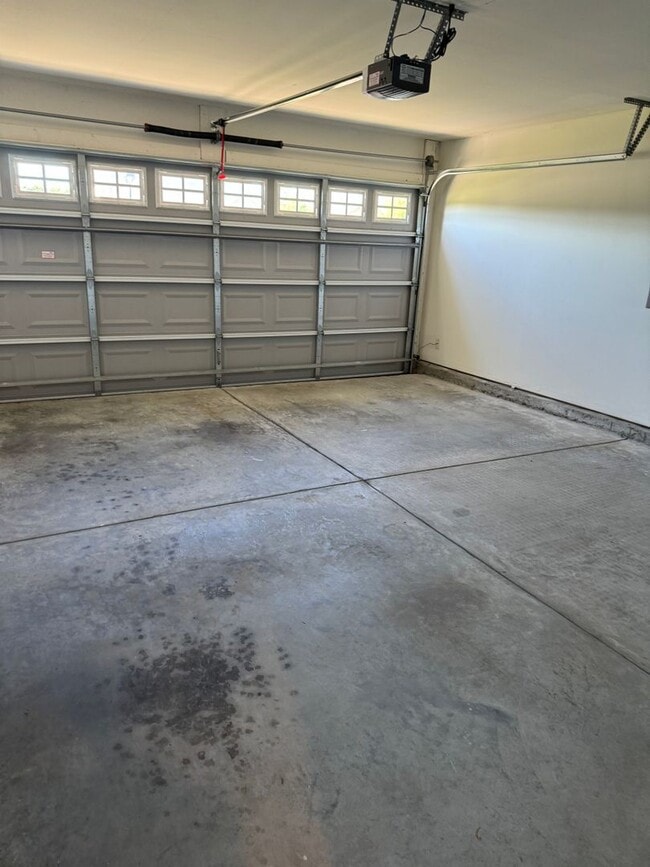 Building Photo - 83 Braxton Manor Dr