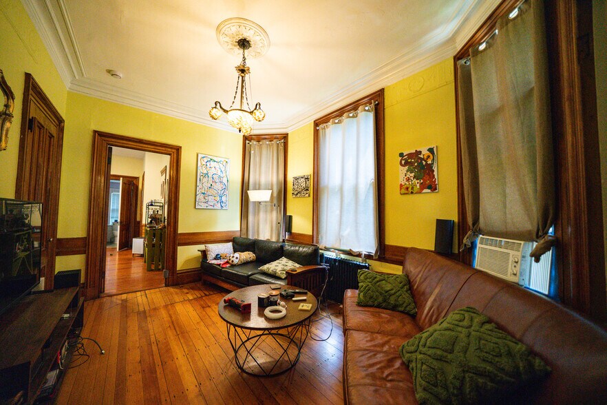Building Photo - 56 Alleghany St