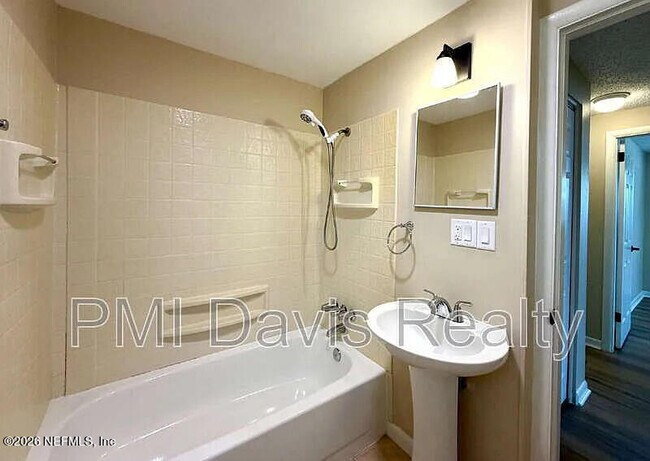 Building Photo - 10726 Merida Dr