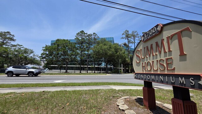 Building Photo - 1 bed, 1 bath, 2nd floor, condominium