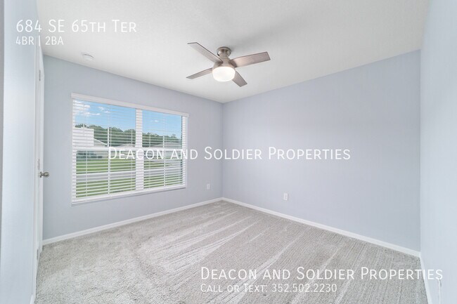 Building Photo - 684 SE 65th Terrace
