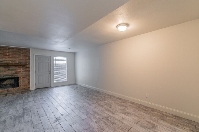 Building Photo - 7604 Chapin Rd
