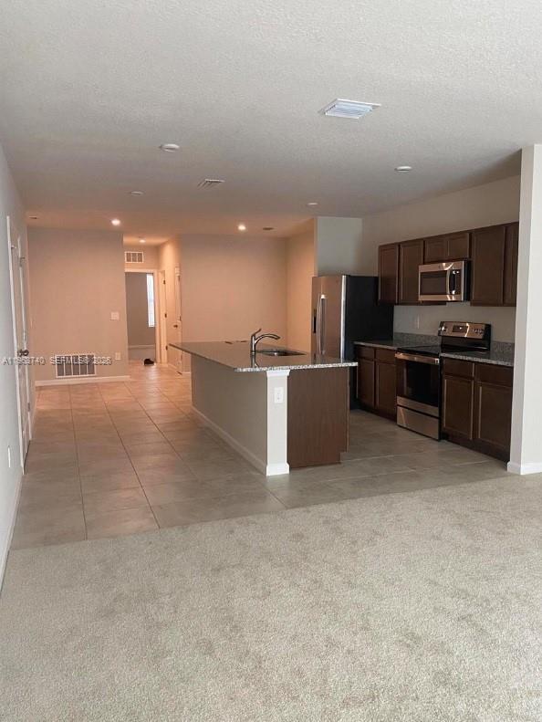 Building Photo - 323 Raspberry Rd