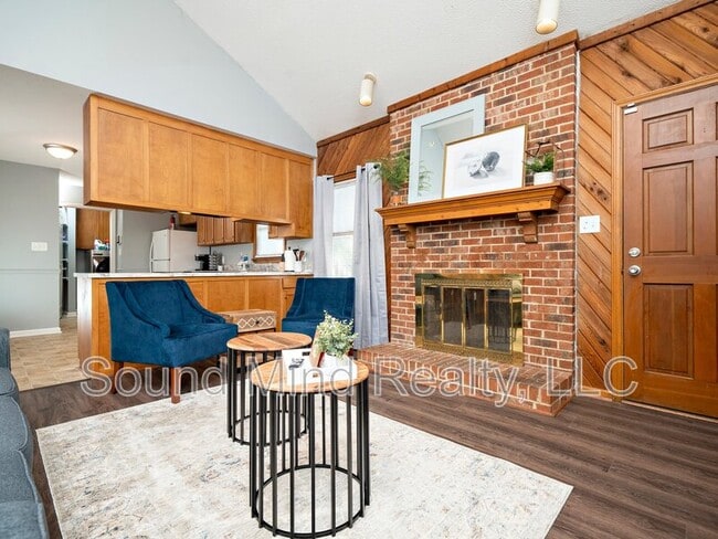 Building Photo - 3600 Ladywood Ct