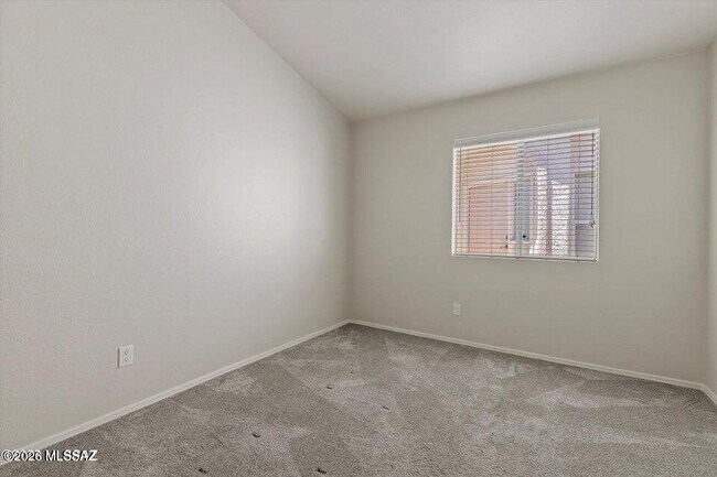 Building Photo - 8142 N Millwheel Pl