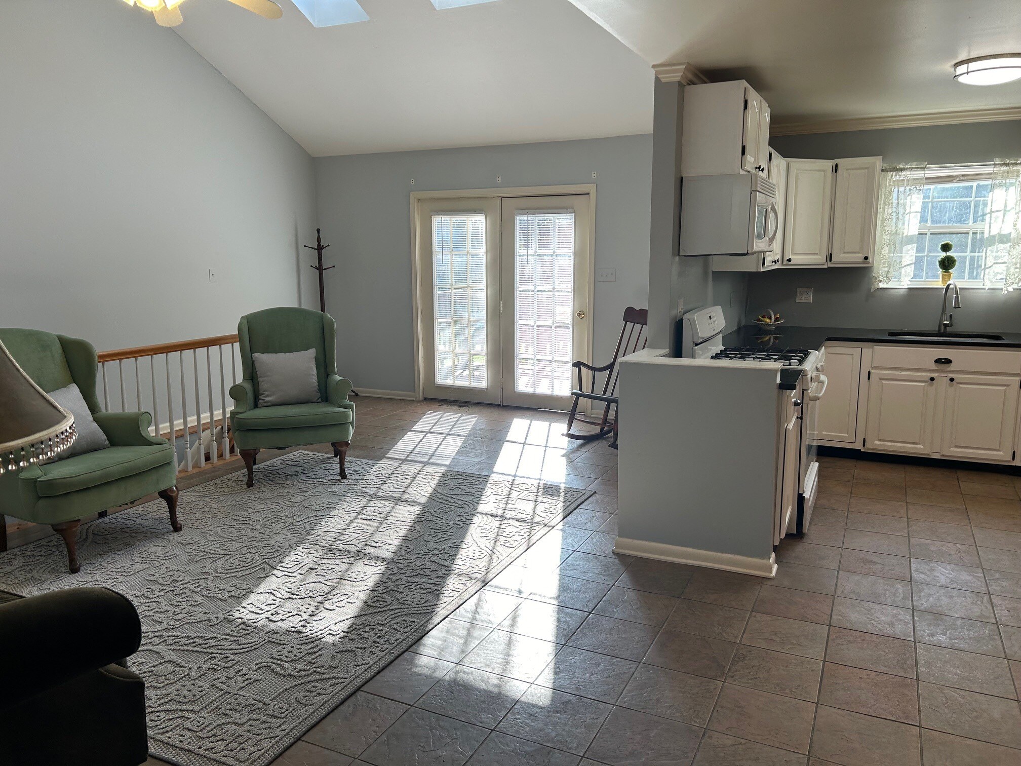 Building Photo - 807 Elk Mills Rd