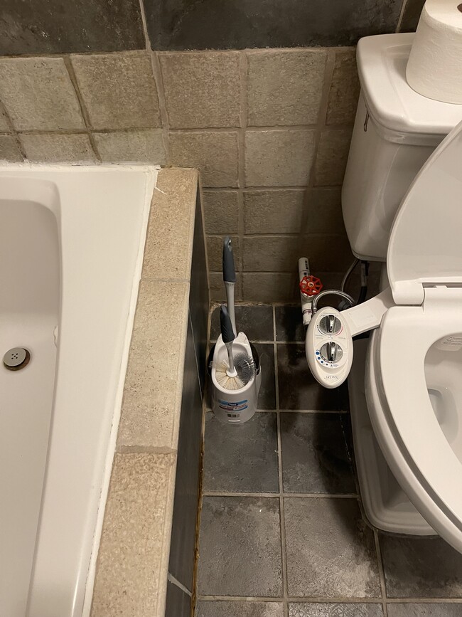 Bidet attachment - 3968 W 8th St