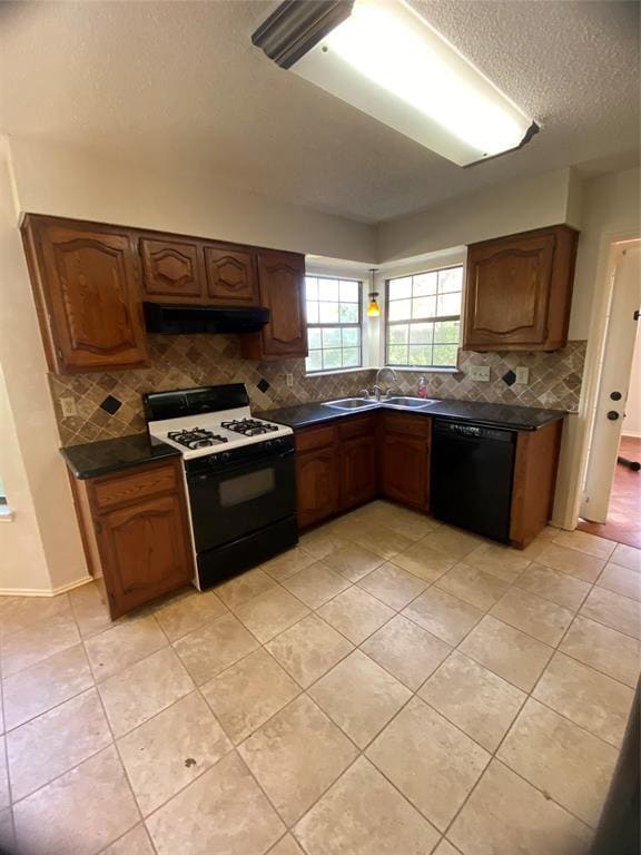 Building Photo - 1901 Terisu Cove