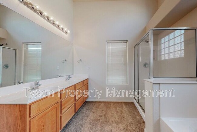 Building Photo - 1500 Montiano Loop SE