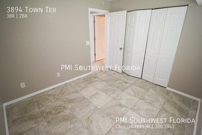 Building Photo - 3894 Town Terrace