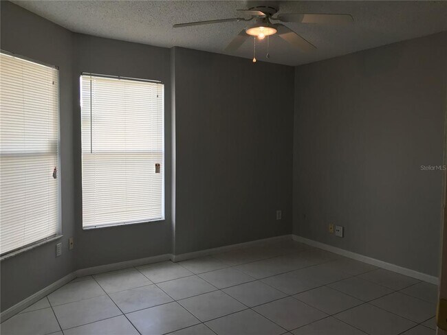 Building Photo - 3200 Woodruff Dr