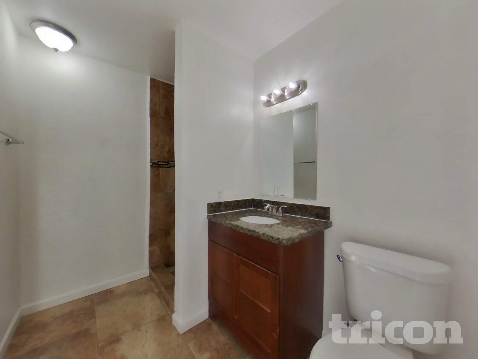 Building Photo - 9215 N 39th Dr