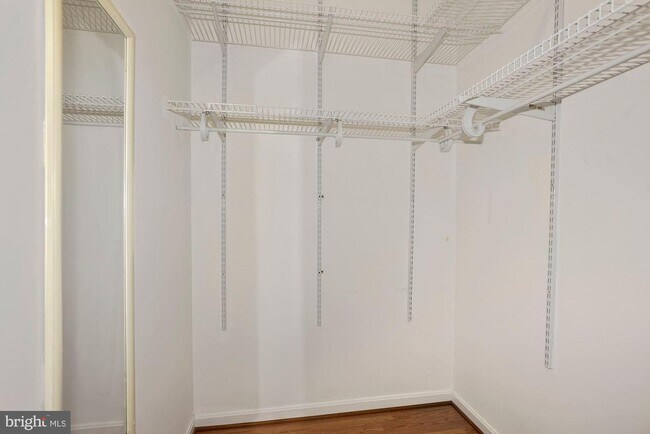Building Photo - 4139 Fountainside Ln