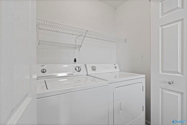 Building Photo - 222 Waters Edge Ln