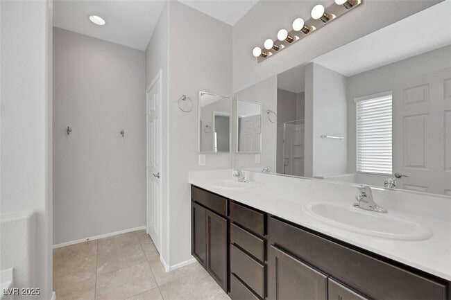 Building Photo - 1123 Bobby Basin Ave