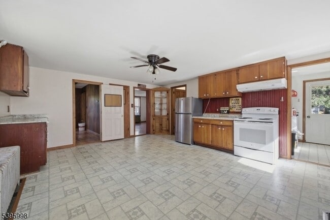 Building Photo - 1028 County Road 519