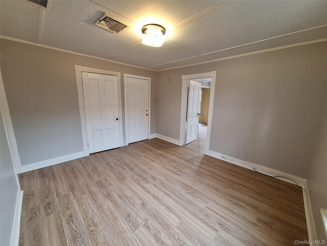 Building Photo - 69 Greenkill Ave