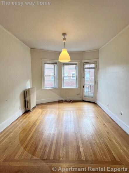 Building Photo - 163 Summer St
