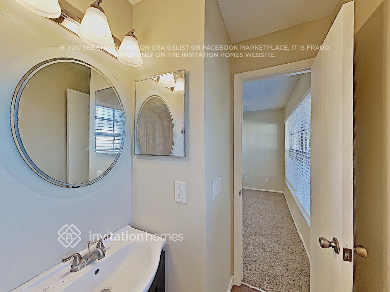 Building Photo - 1567 Naples Cir
