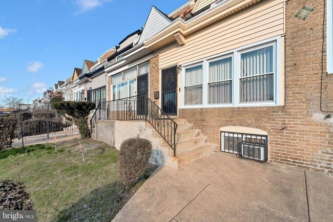 Building Photo - 5005 N 9th St