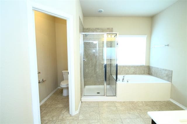 Building Photo - 4817 Green River Dr