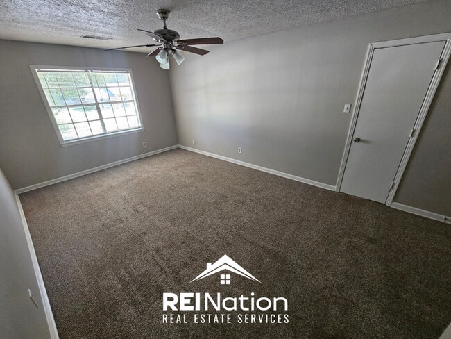 Building Photo - 5711 Scottsdale Ave