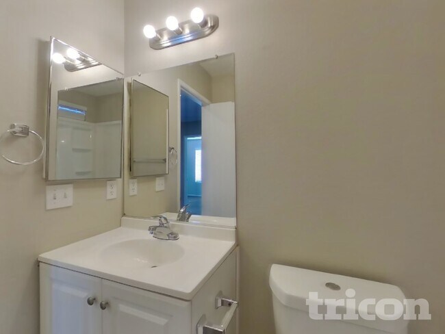 Building Photo - 25172 Omaha Dr