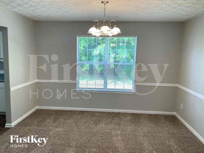 Building Photo - 675 Conisburgh Ct