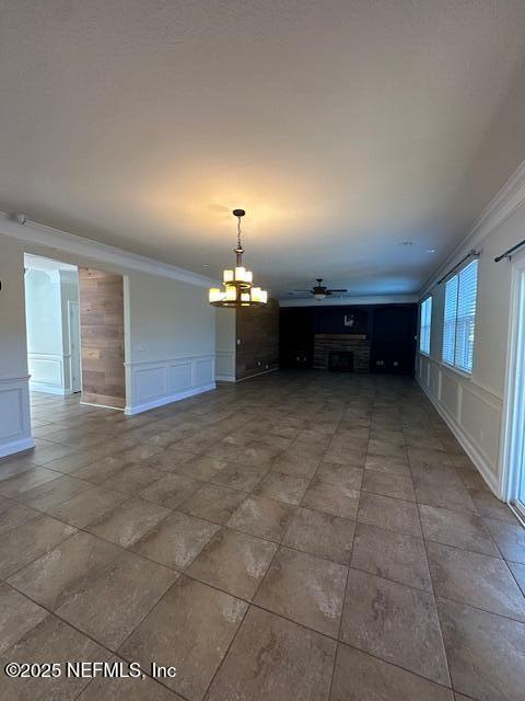 Building Photo - 738 W Kings College Dr