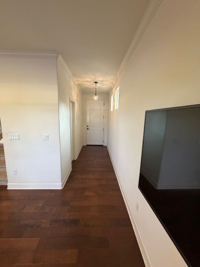 Building Photo - Beautiful home for rent in Atascadero