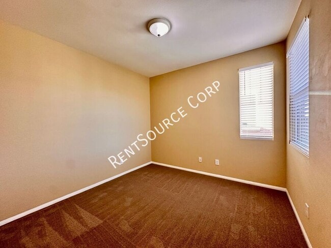 Building Photo - 24162 Willowbrooke Ct