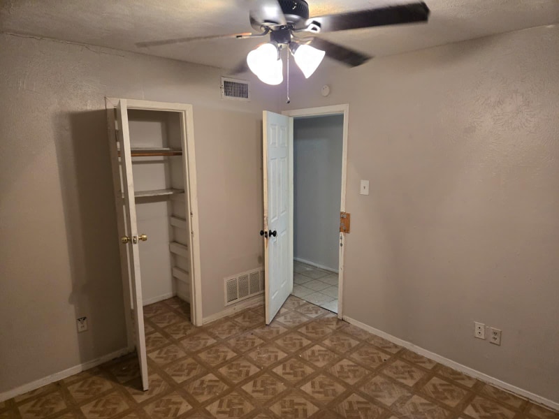 Building Photo - 1702 Novel Cir