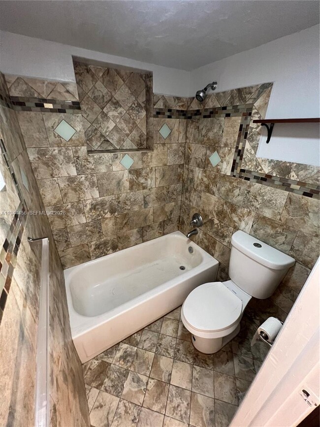 Building Photo - 1515 NE 125th Terrace