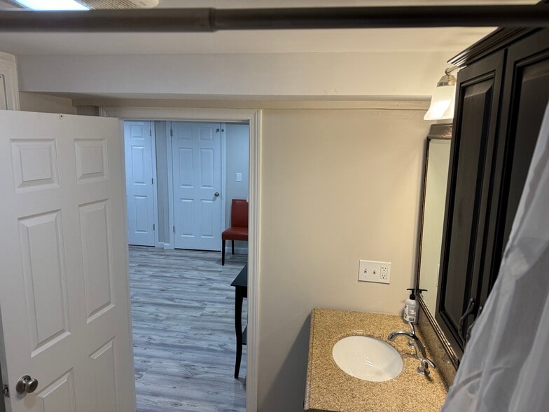 Building Photo - 171 Foster St