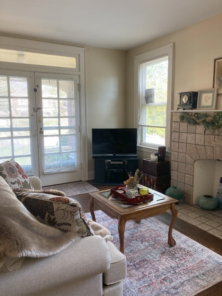 Building Photo - 1038 Overlook Ave