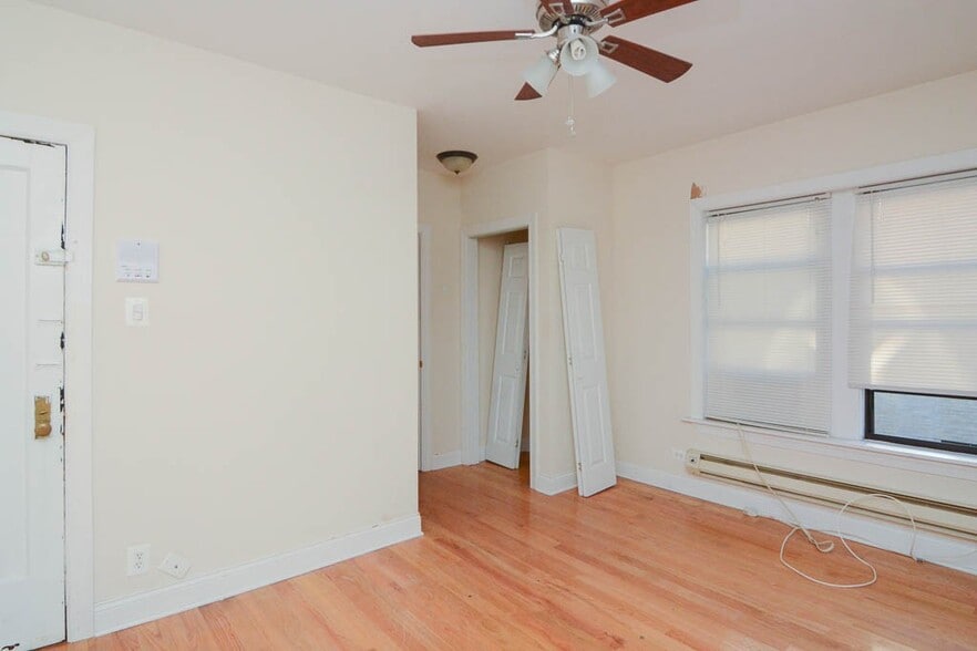 Building Photo - 2847 N Orchard St