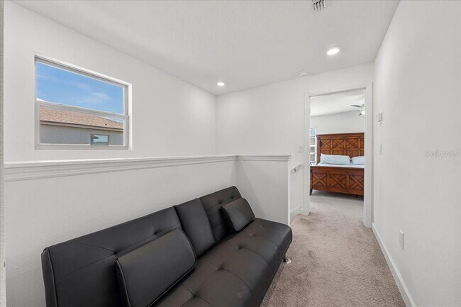 Building Photo - 8166 Crescent Oaks Dr