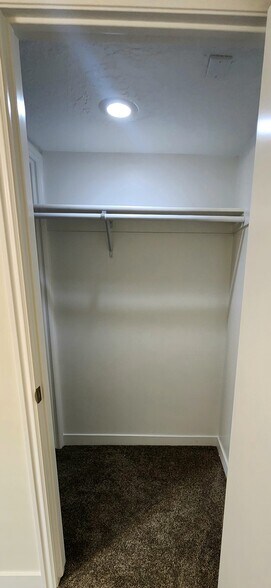 Walk in closet - 8746 S 1440 W