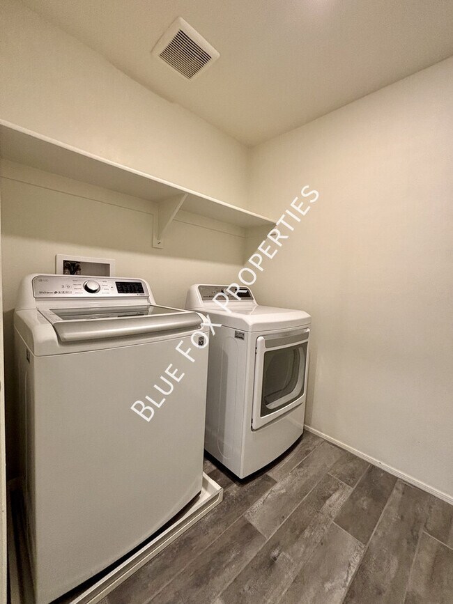 Building Photo - 6217 N Saguaro Post Pl