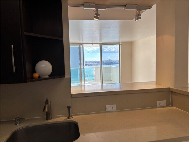 Building Photo - 1200 West Ave