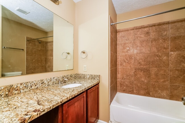 Building Photo - 2146 Rosswood Blvd