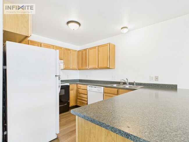 Building Photo - Refinished 3 Bedroom Off Of Durston